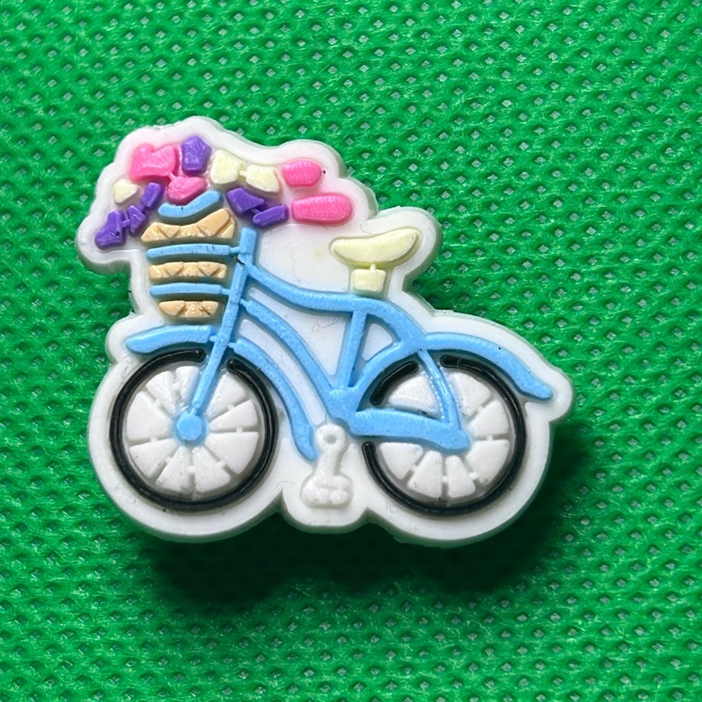 🌼 (5/$10 or 10/$15) NEW “VSCO Life” Croc Charm Collection VSCO Bike